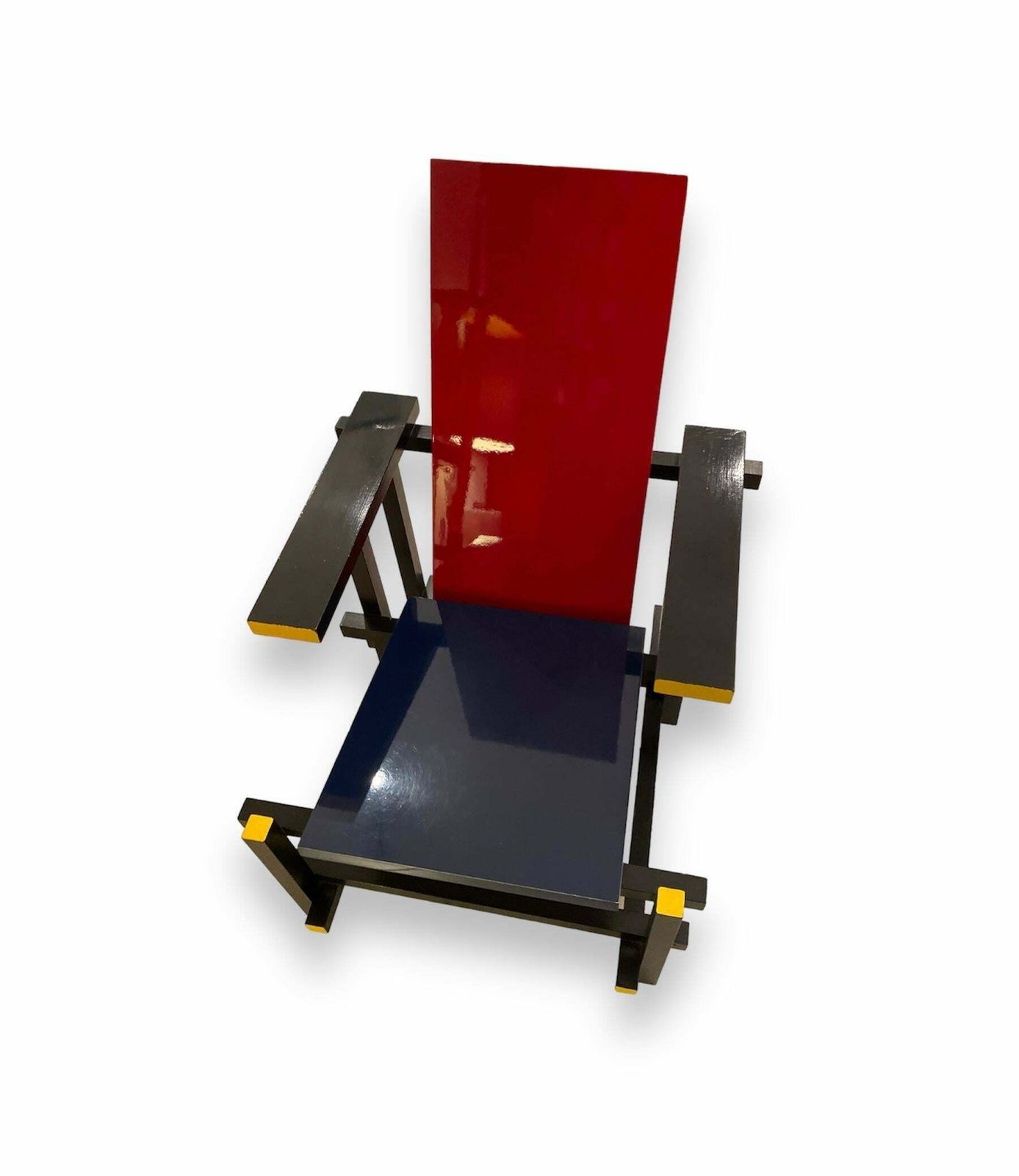 Red Blue Bauhaus Chair. Rietveld (Dlg) Chair Designed In 1918 photo 797.0