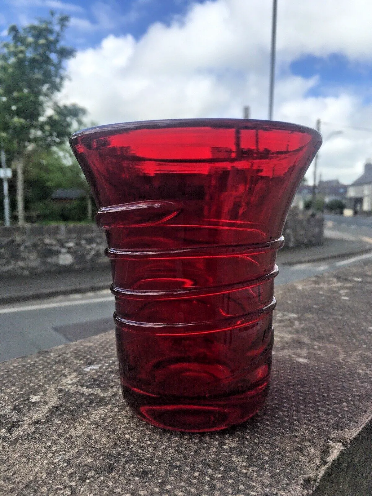 photo furniture Mid Century 50's Ruby Red Whitefriars Ribbon Trail 8886 Art Glass Vase B. Powell