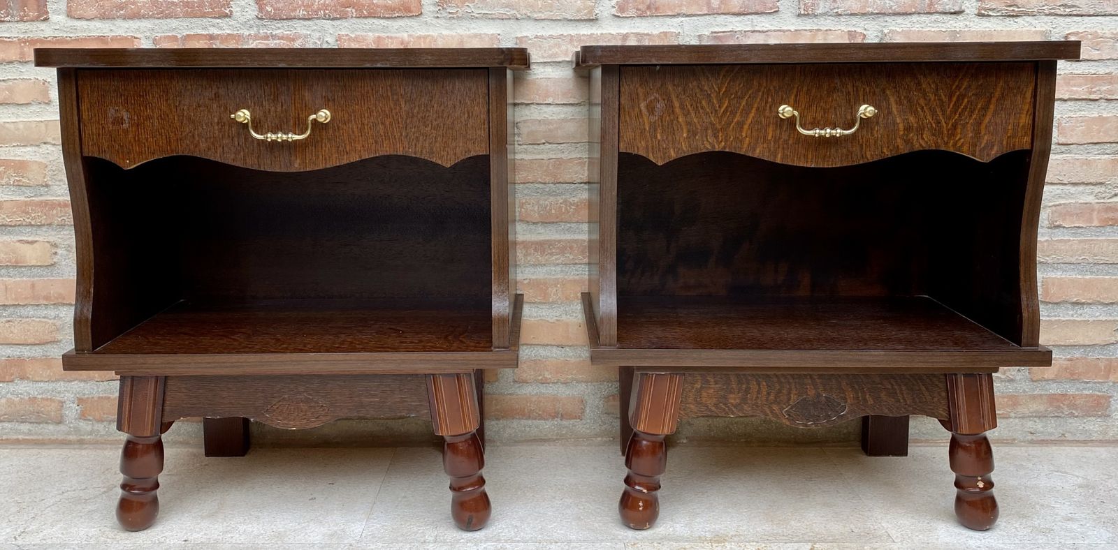 Mid 20th Century Wood Nightstands With One Drawer photo Furniture