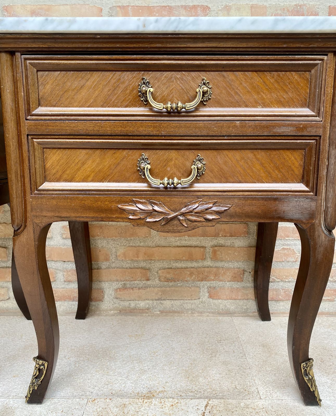 Mid 20th Century Pair Of Walnut Nightstands With Two Drawers And Marble Top photo 1840.0