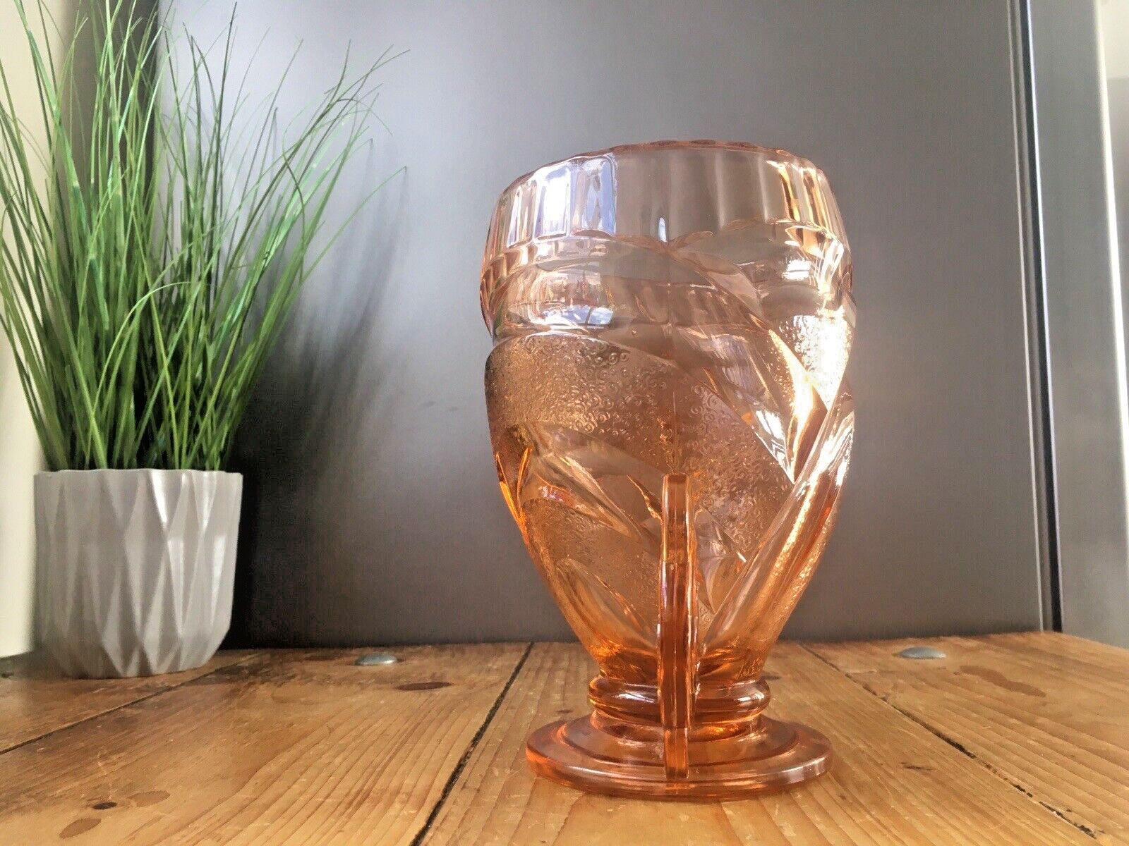 Home Decor Beautiful Pink Art Deco Sowerby Depression Glass Flower Handles Posy Vase 30's photo