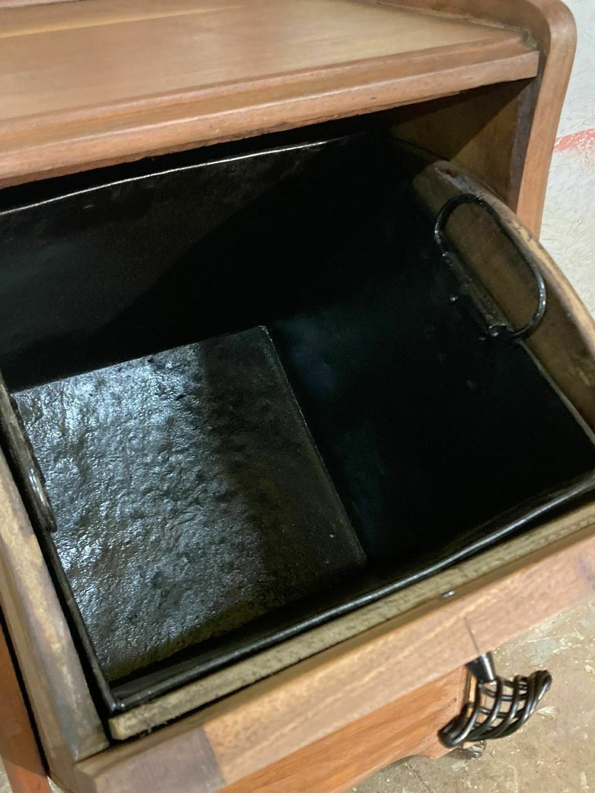 Coal Scuttle/Magazine Rack, 1910s, Antique End Of Season Clearance Sale!!!! photo 295.0