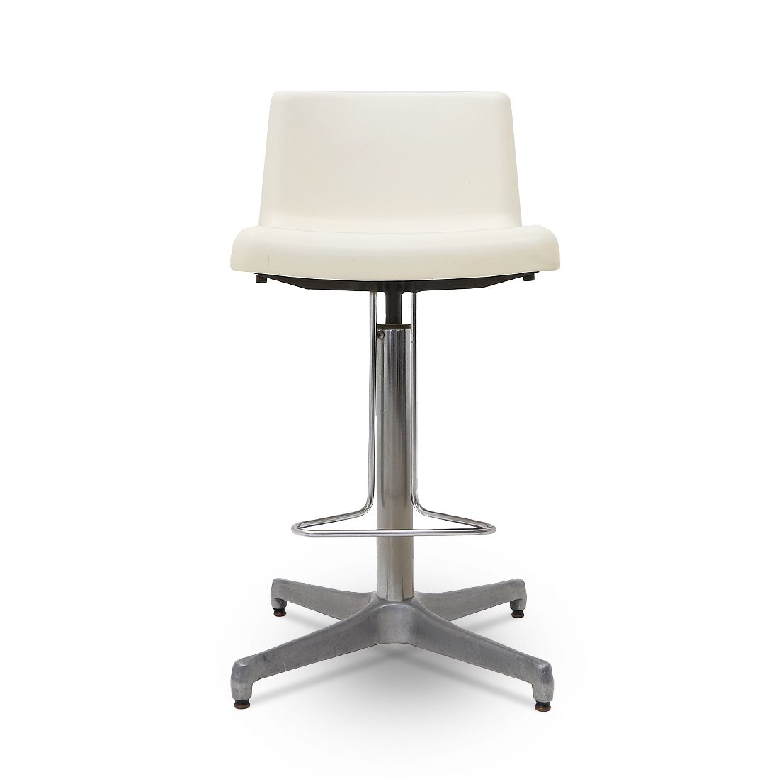 4 Stools With Fiberglass Seat By Vaghi, 1960s photo vintage