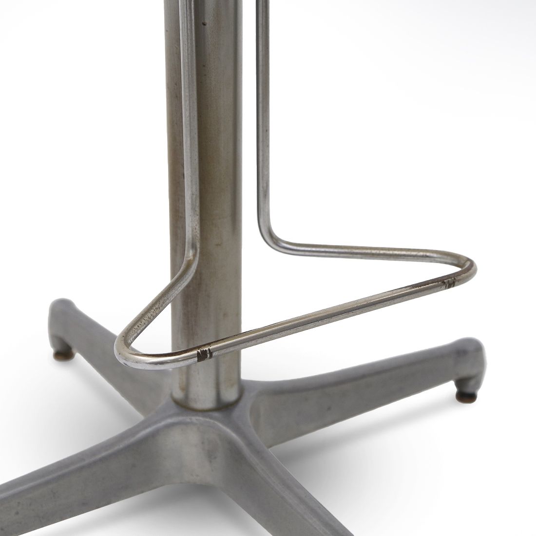 Furniture 4 Stools With Fiberglass Seat By Vaghi, 1960s photo