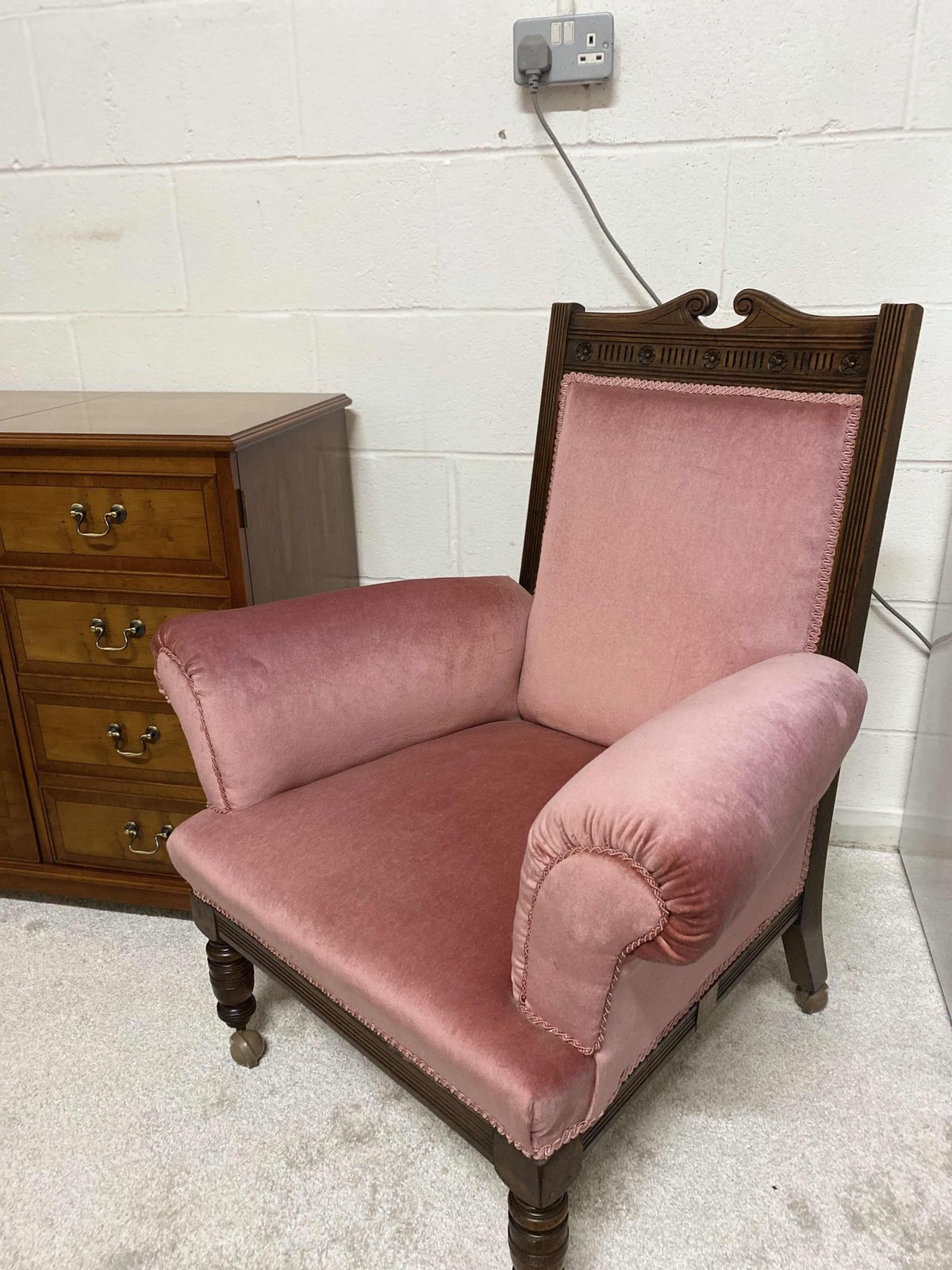 Edwardian Sofa Chair Recently Upholstered (Dimensions Are Not Accurate Please Contact) photo furniture