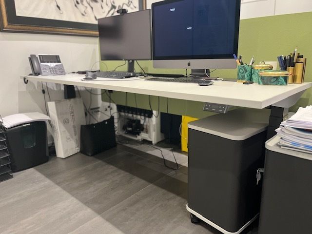 Furniture Office Desk 'Sit Stand' Herman Miller   Height Adjust., Up Screen In Apple Green photo