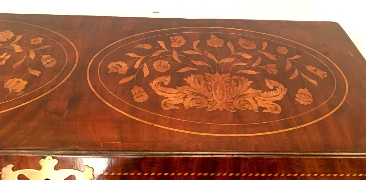 Scriban Chest Of Drawers In Dutch Marquetry XVIII Century photo vinterior