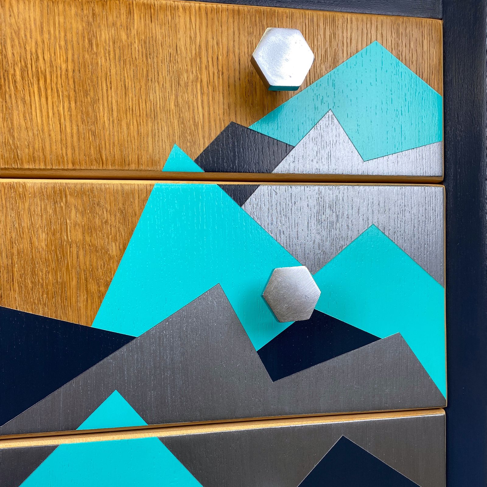 Chest Of Drawers photo 595.0