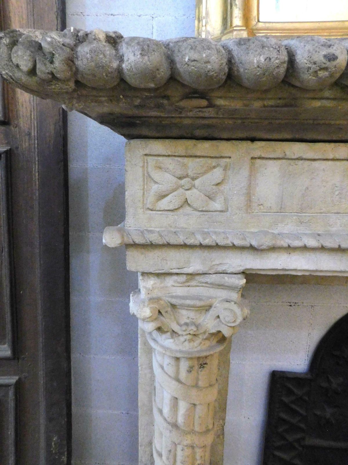 Important Antique Fireplace Mantle In Stone, Hand Carved Columns, '800 Italy photo 7531.0