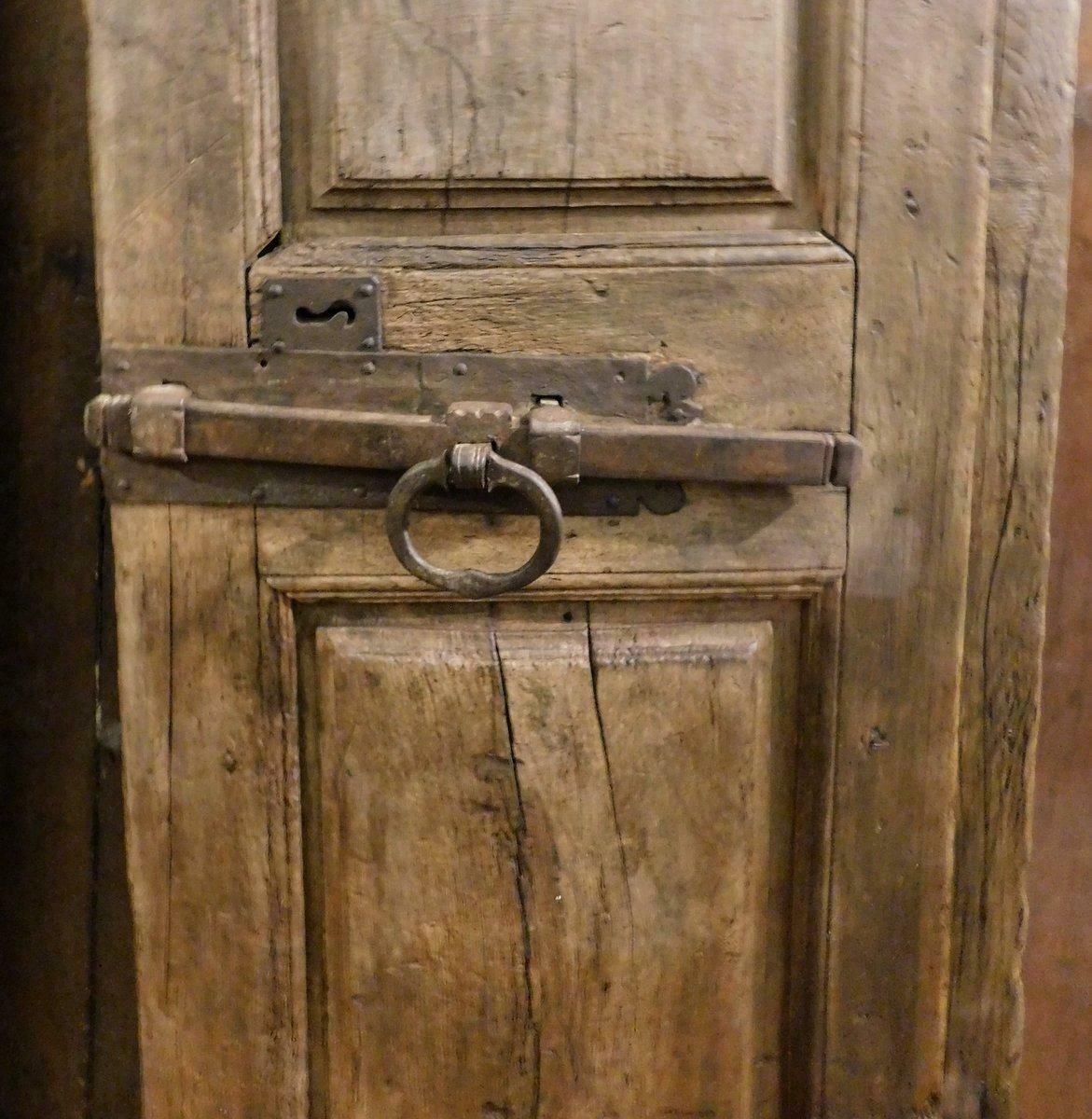 Antique Arched Walnut Door, Carved In The 18th Century, Italy photo vinterior