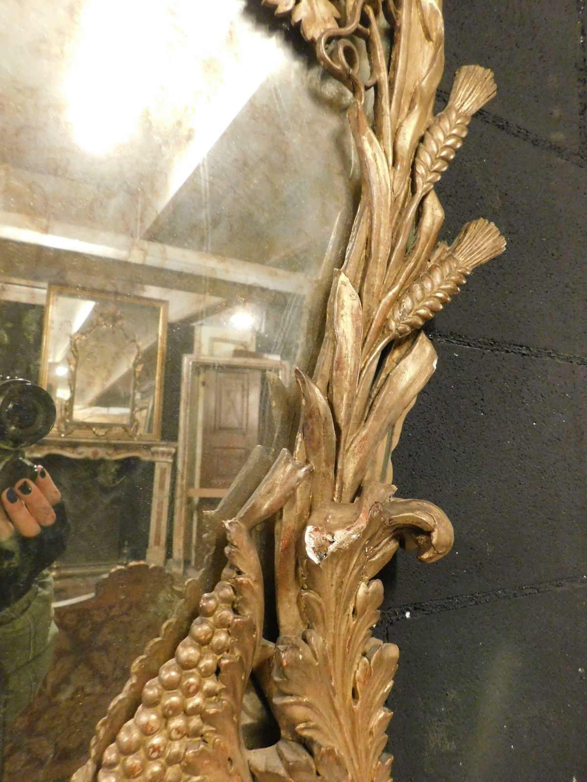 Mirror Carved With Grapes And Gilded, 19th Century Italy photo vinterior