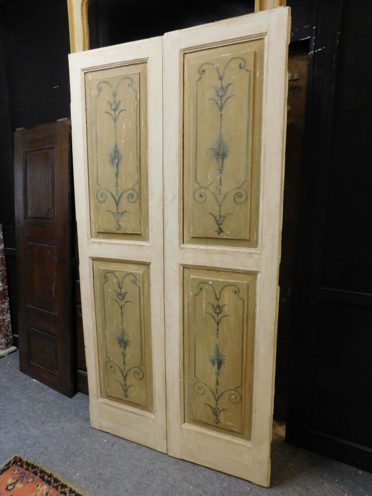 Pair Of Antique Double Doors Painted '700 Italy photo for sale