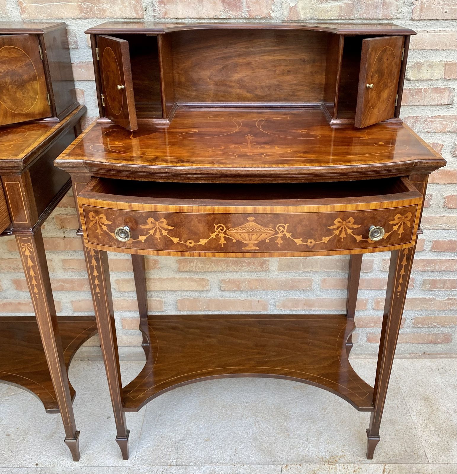 photo vinterior Pair Of Nightstands Or Secretary Desk With French Marquetry Inlaid, Circa 1920