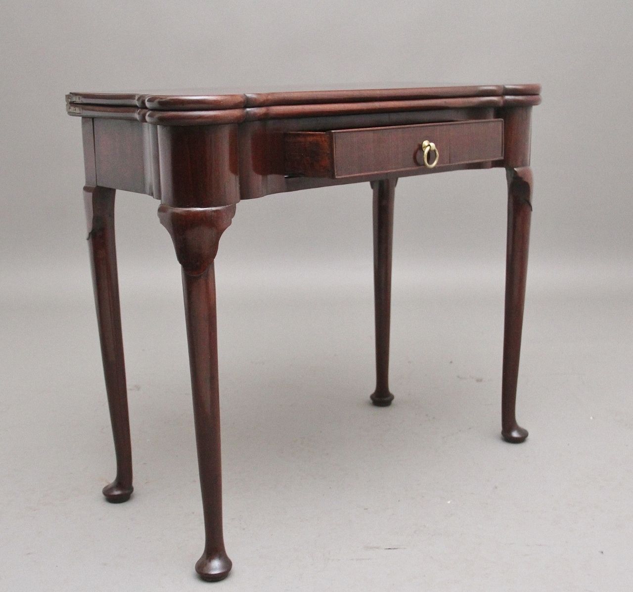 A Lovely Quality Mid 18th Century Mahogany Card Table photo Furniture