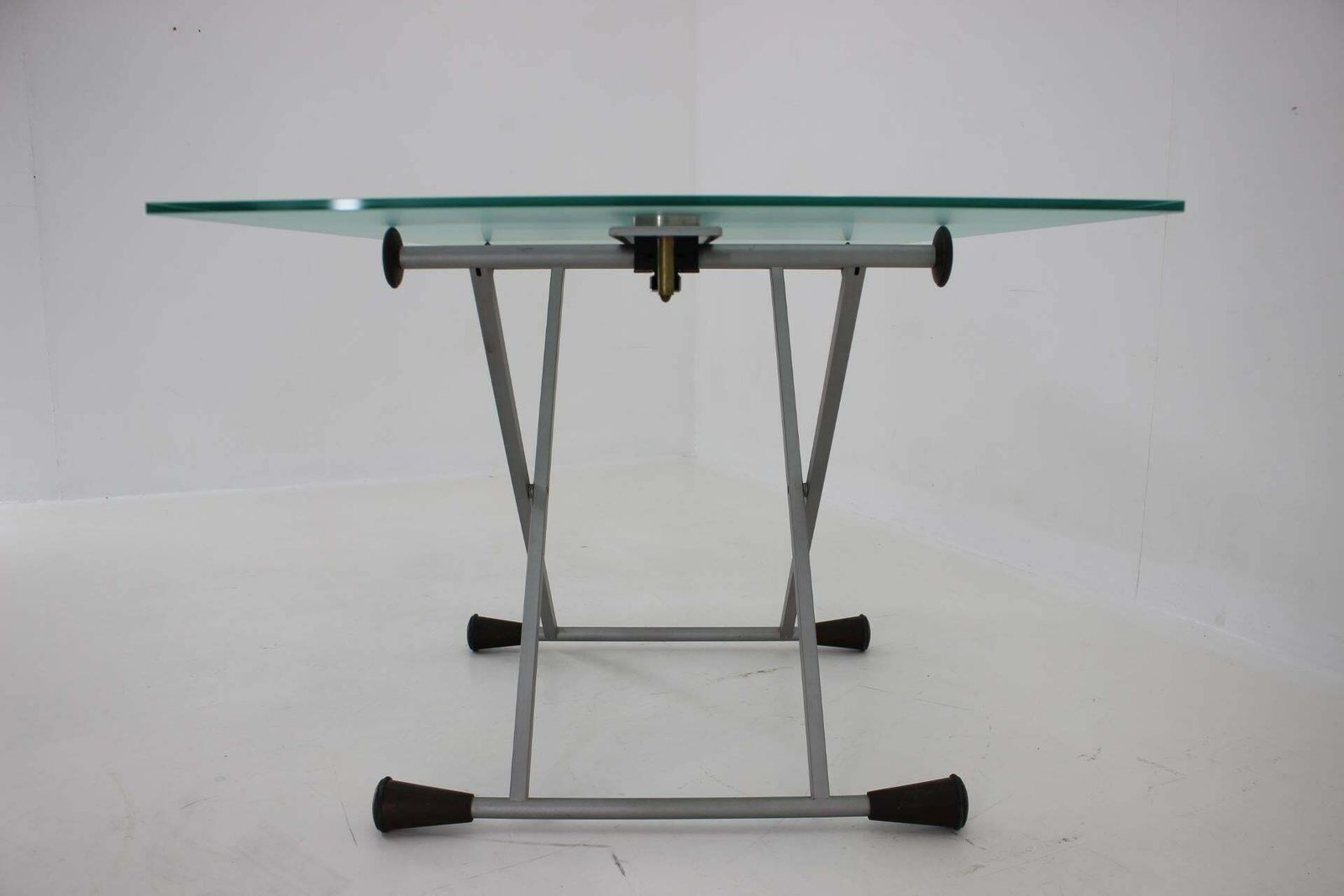 photo furniture 1990s Desalto Glass Elevator Coffee Or Dining Table, Italy