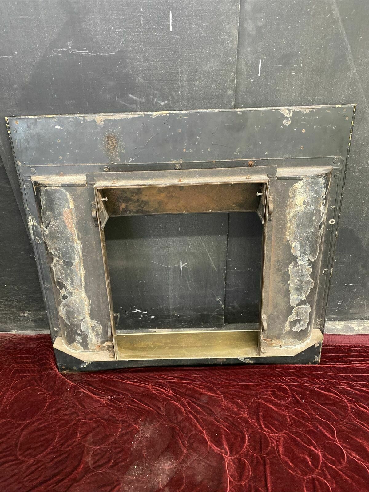 photo furniture Rare Antique Victorian Brass Fire Insert Reclaimed Period C1900 Hearth Surround