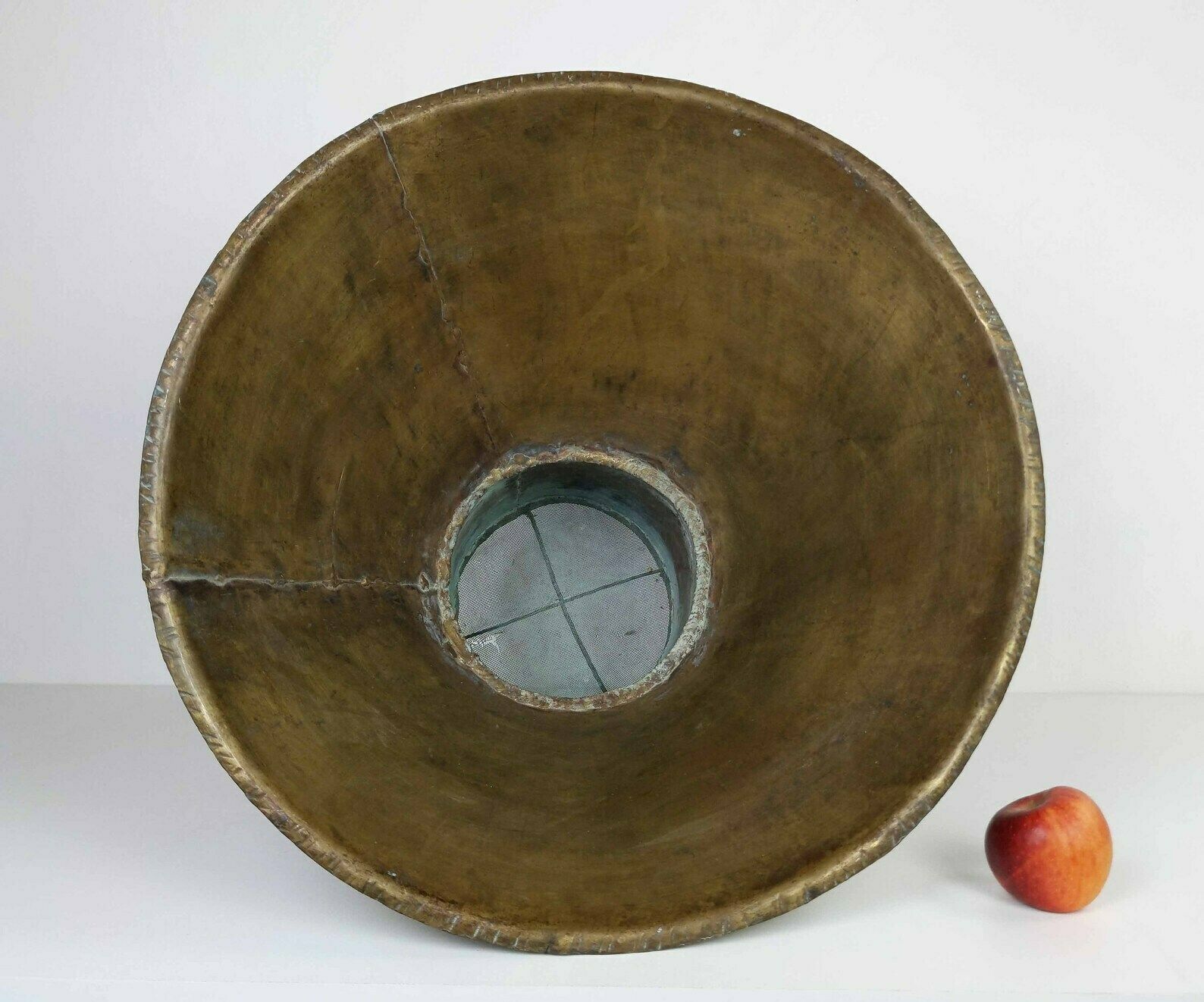 Huge Antique Brass Winery Funnel, Vineyard Tool, Wine Lovers Gift, Armagnac And Brandy, Brass Container, Winery Decor, Wine Tasting, photo vinterior