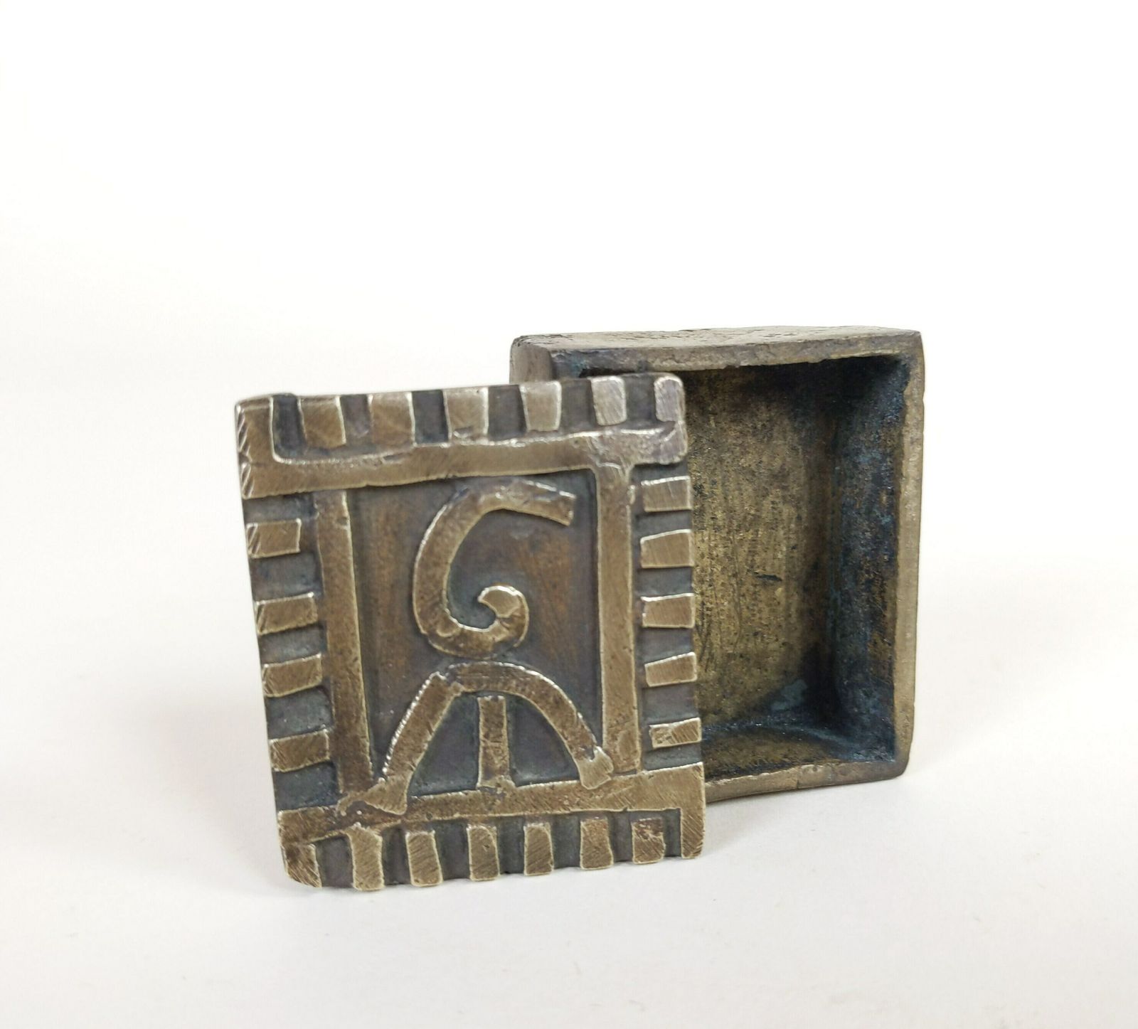 photo furniture West Africa Ghana Ashanti Akan Gold Dust Box Late 19th Century To Early 20th Century, Antique African Art