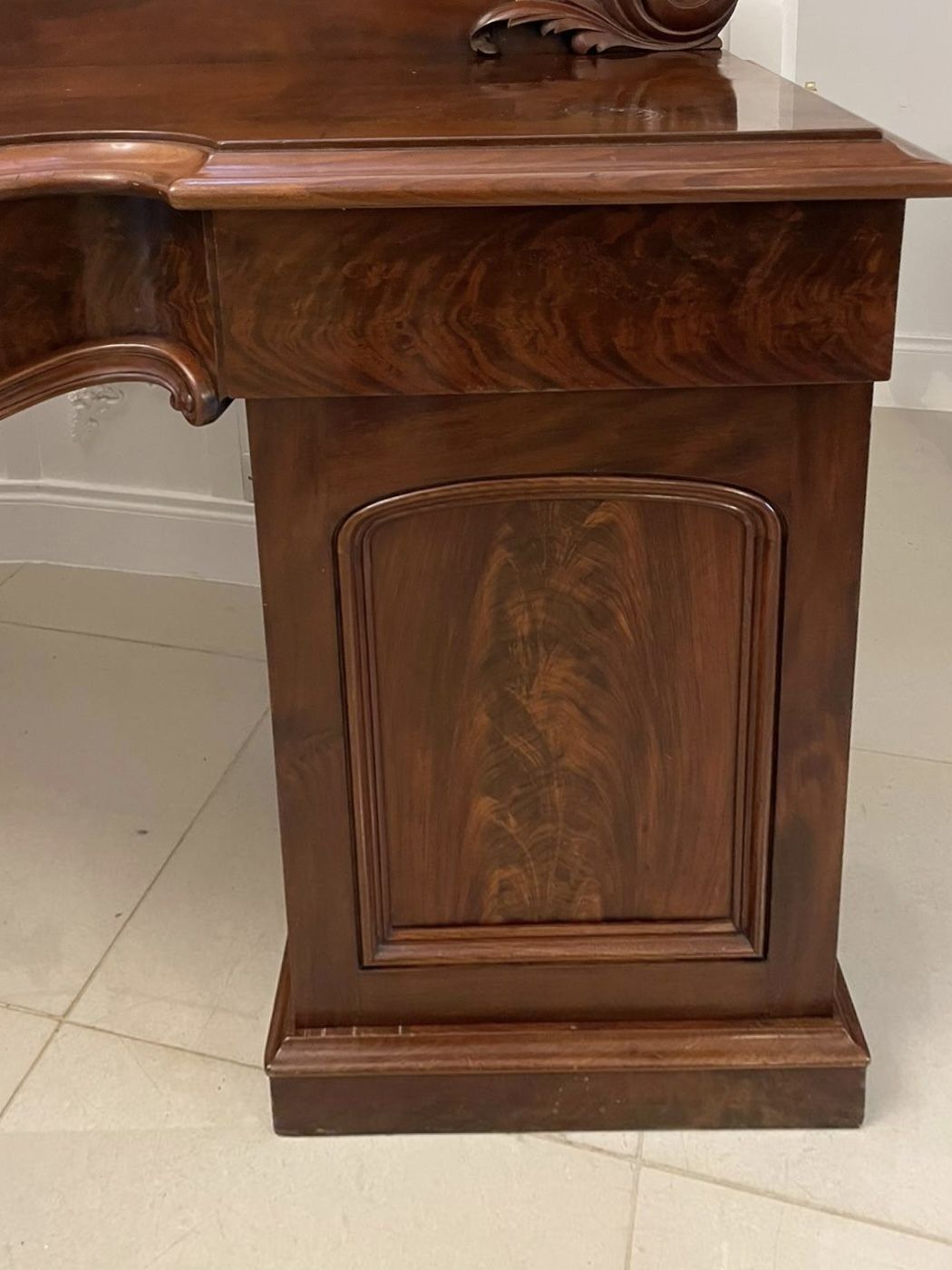 photo furniture Magnificent Quality Antique 19th Century Mahogany Sideboard