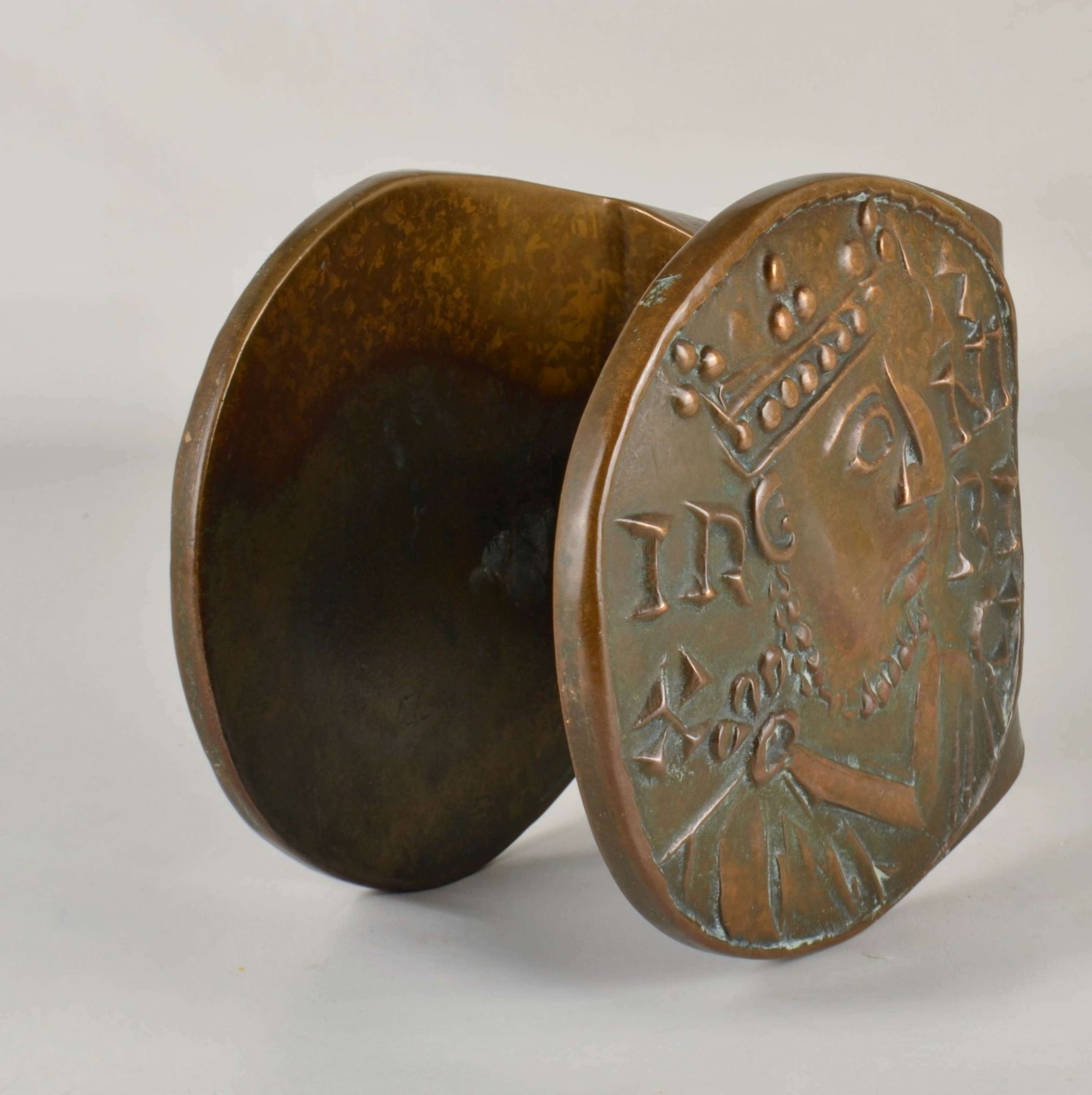 photo for sale Crowned King Bronze Push Pull Door Handles For Double Doors