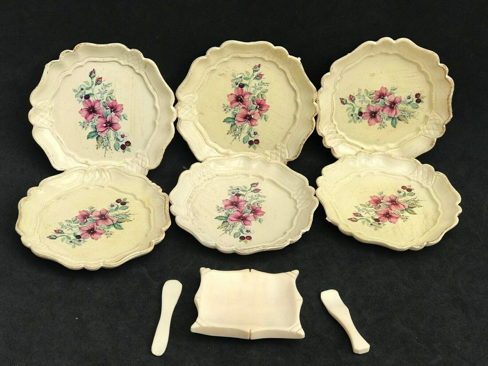Set Van 6 Onderzetters Beige/Crème Met Bloemen In Resin, Met Een Zoutvaatje Van Been Met Lepeltjes – Bardecoratie En Tafeldecoratie photo 62.0