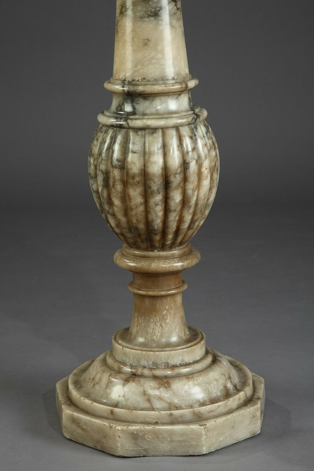 Pedestal Table In Alabaster With Marble Inlaid Top In Italian Style, 16th Century photo 3696.0