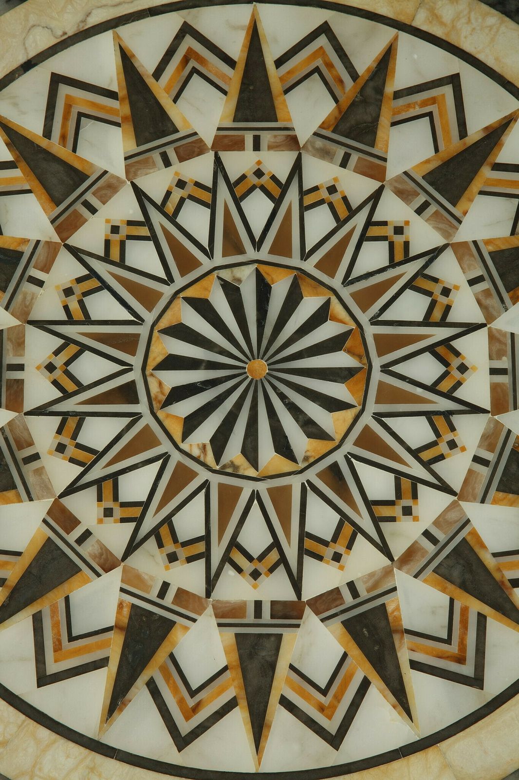 3696.0 Pedestal Table In Alabaster With Marble Inlaid Top In Italian Style, 16th Century photo