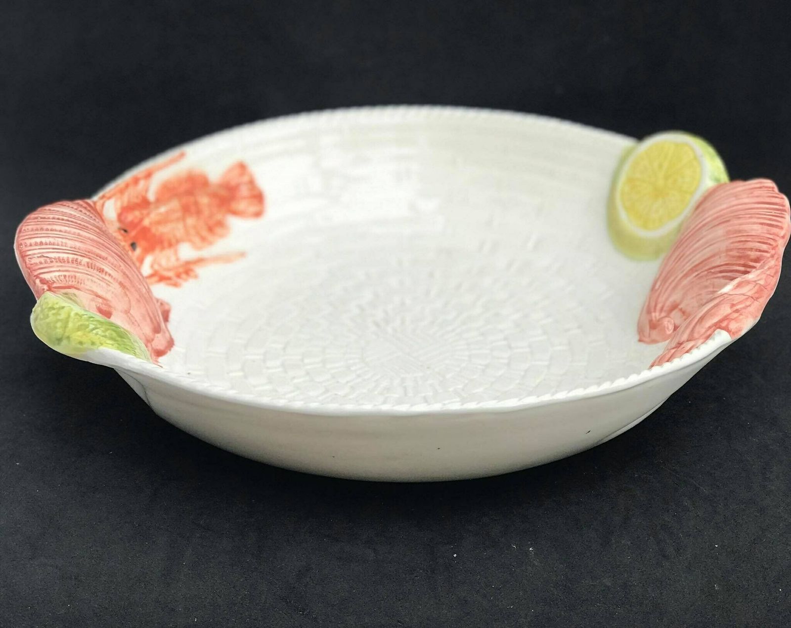 Serveerschaal Voor Zeevruchten Met Sauskom – Rond – Kreeft – Schelpdieren – Italiaans – Pastabord – Saladeschaal – Handgemaakt Aardewerk Italië photo for sale