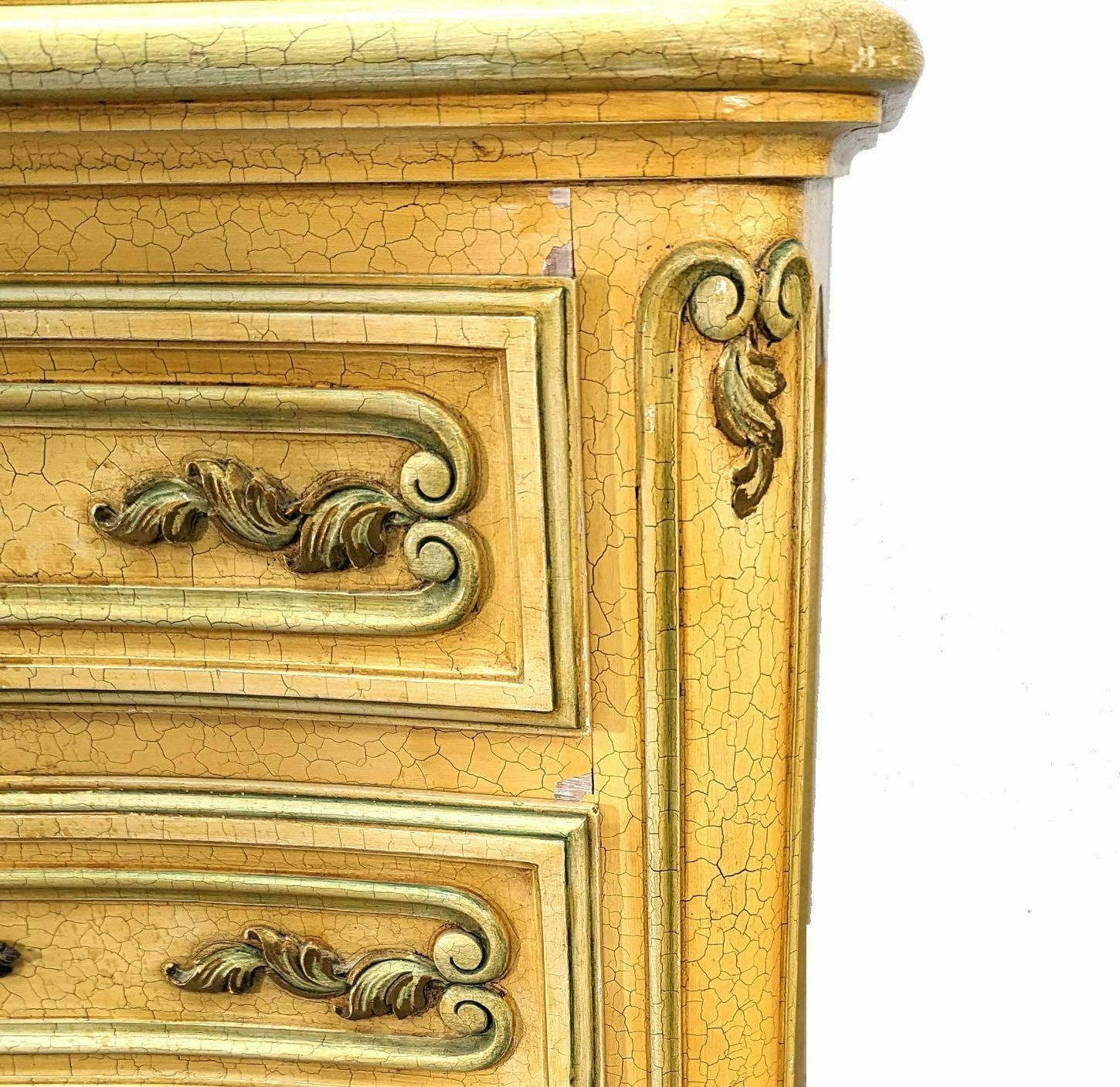Venetian Chest Of Drawers Lacquered Cream And Gold Xxth photo 1468.0