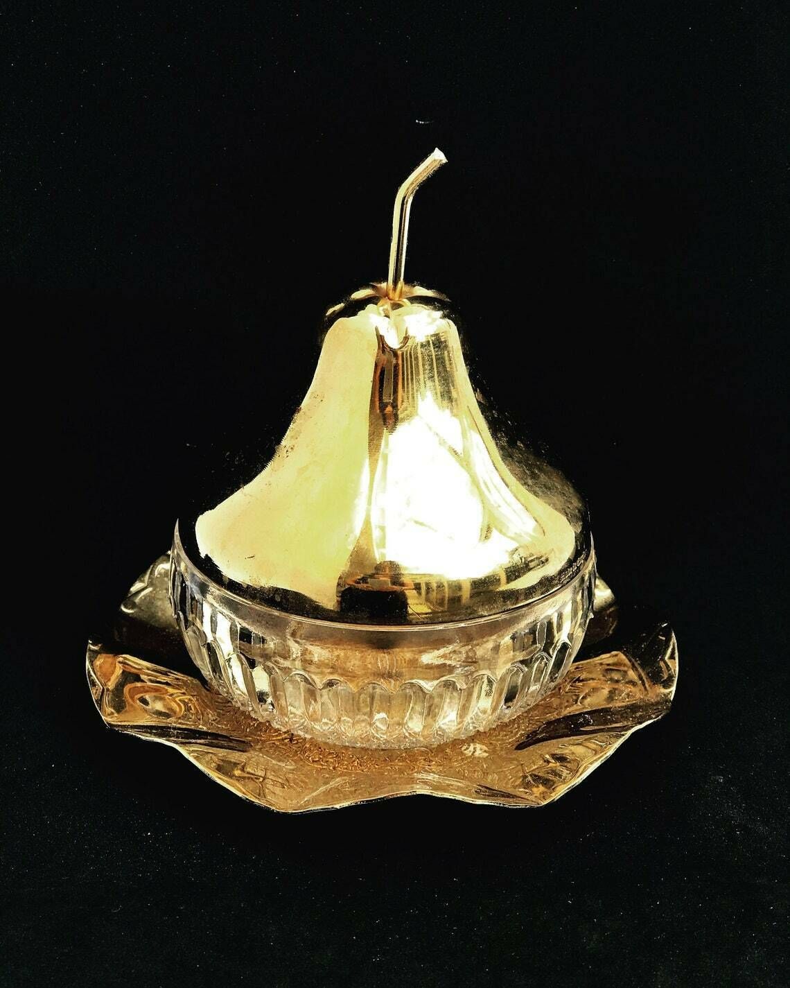 Suikerpot Met Deksel – Jampot / Inmaakpot / Ijsemmer / Peervormige Snoepschaal – Kristal En Goudkleurig Metaal – Huwelijkscadeau / Bardecoratie – Jaren 1970 photo furniture