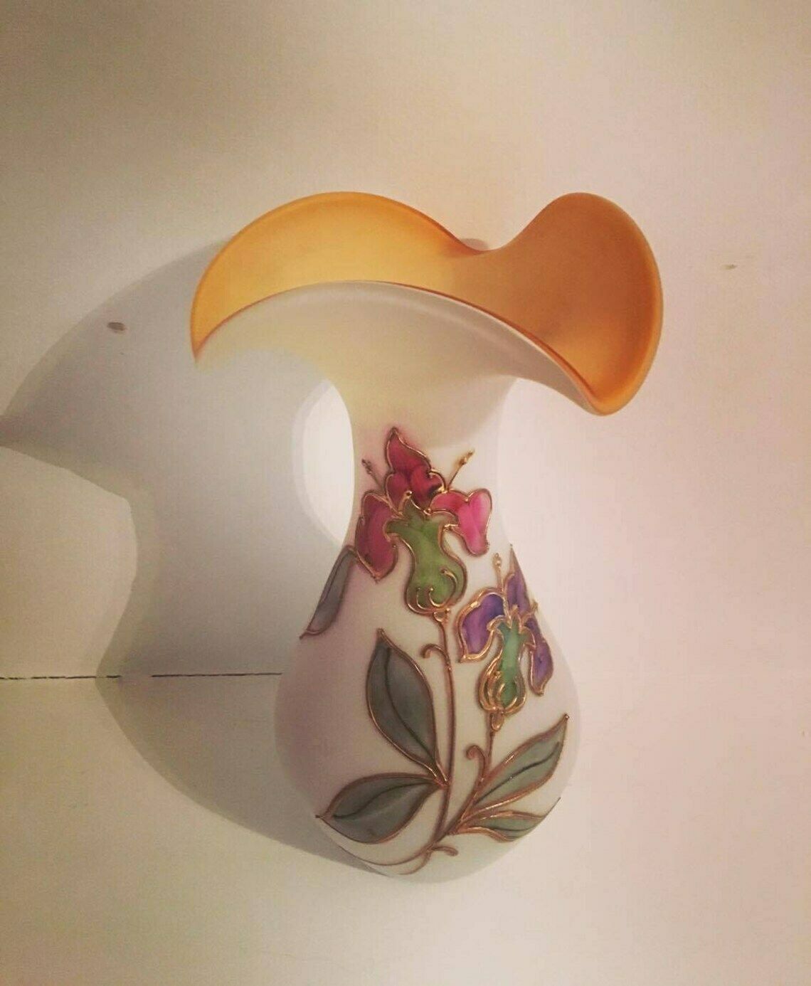 Vase Opaline Flowers Decoration Enamelled Napoleon III 19èmevase In White Opaline Decorated With Foliage In Gold Highlights Gift Mum 1940s photo furniture