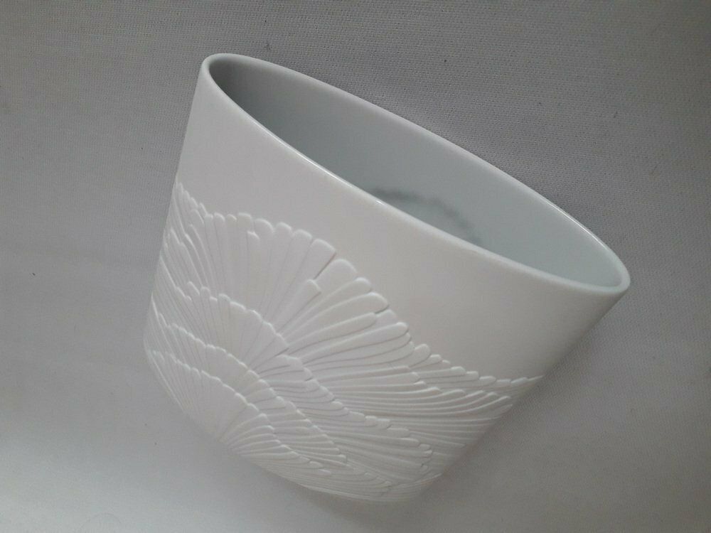Anemone Porcelain Vase By Rosamunde Nairac For Rosenthal Studio Line, 1970s photo 240.0