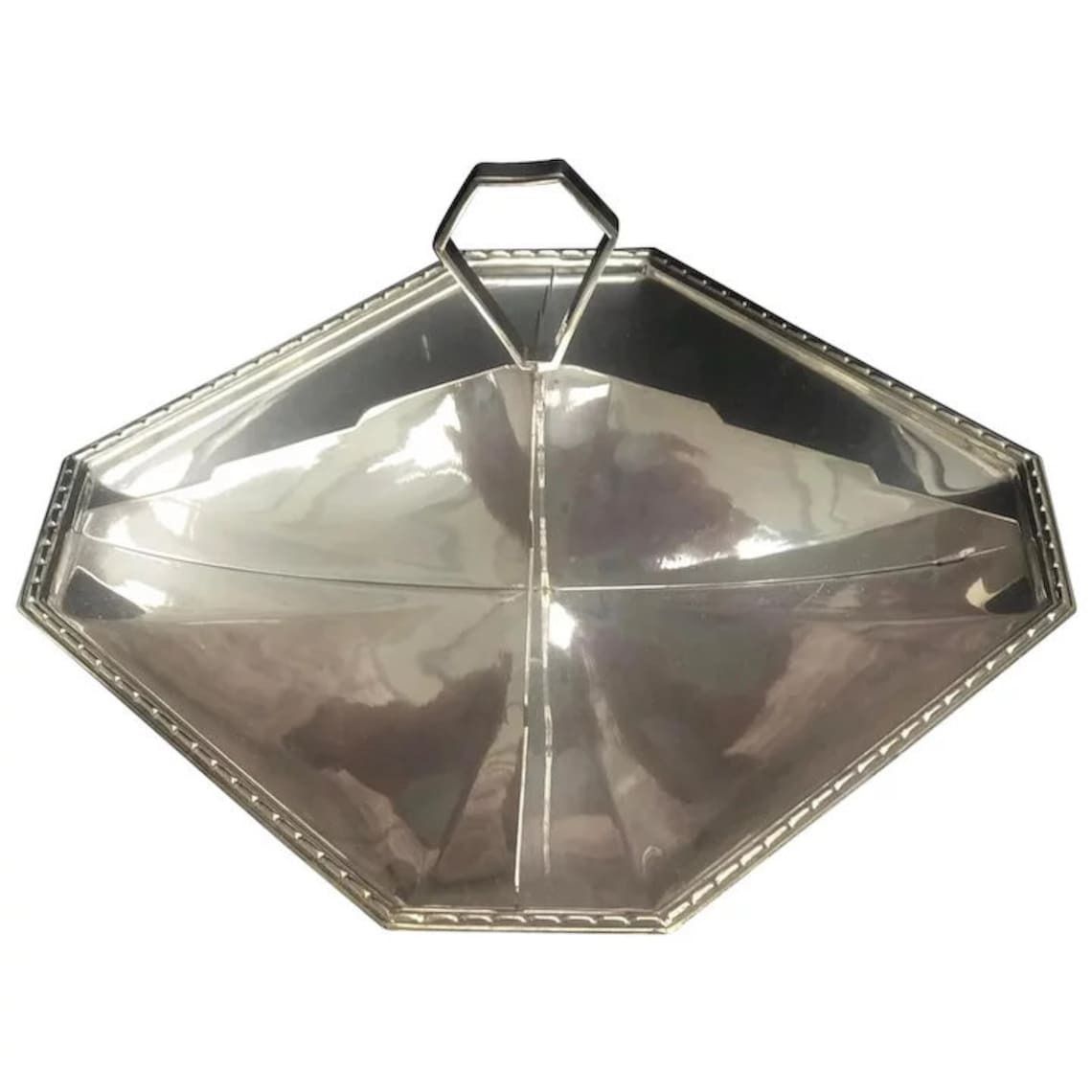 Tidbit Platter 4 Sections Art Deco Serving Tray With Handle Plate Silver Plated Dessert Sandwiches Teatime English Tableware Gift photo furniture