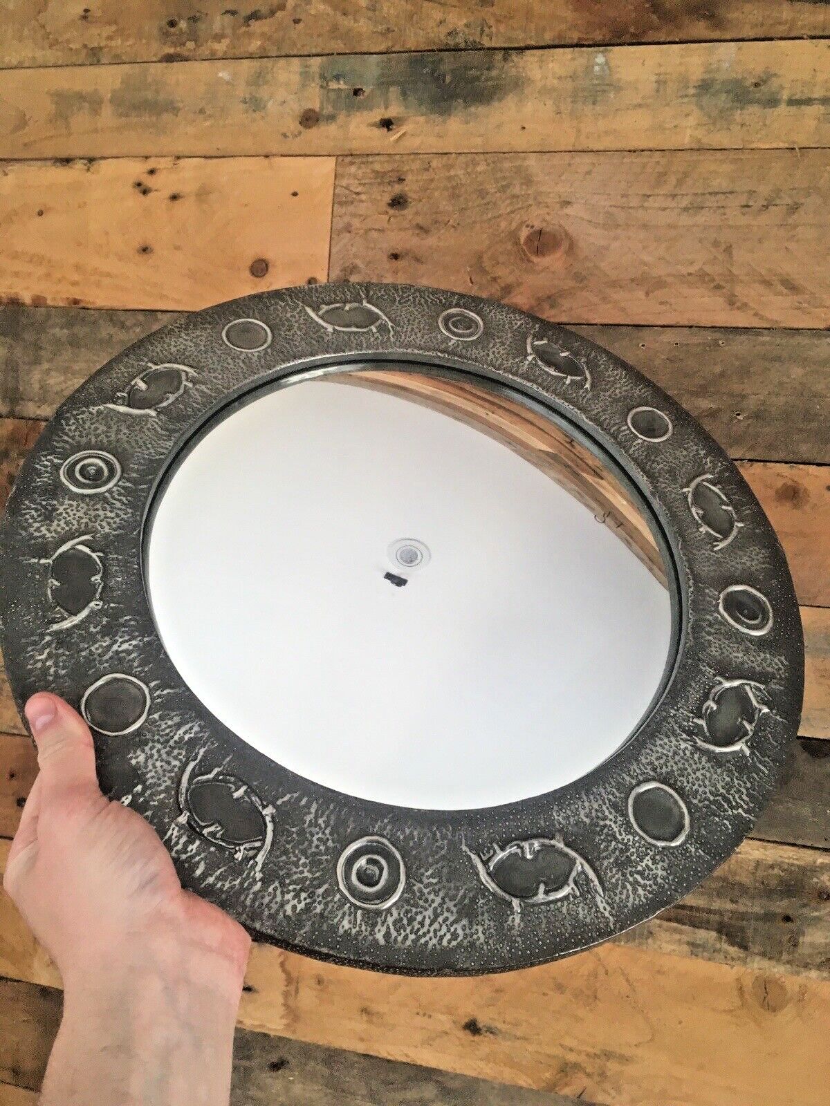 photo vinterior Antique Arts & Crafts Period Abstract Beaten Pewter Round Convex Wall Mirror