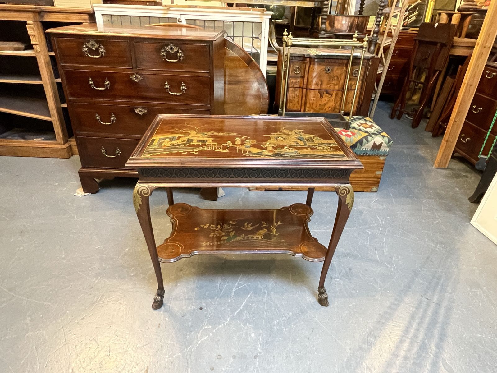 Chinoiserie Occasional Table photo vinterior