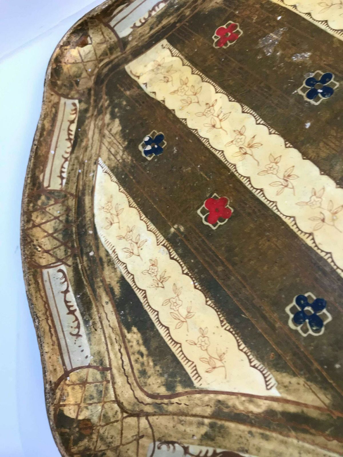 Florentijns Dienblad – Rood, Blauw En Verguld – Italiaans Plateau Uit De Jaren 1960, In Florentijnse Stijl. Met De Hand Vervaardigd, Als Kerst  Of Tafeldecoratie photo 102.0