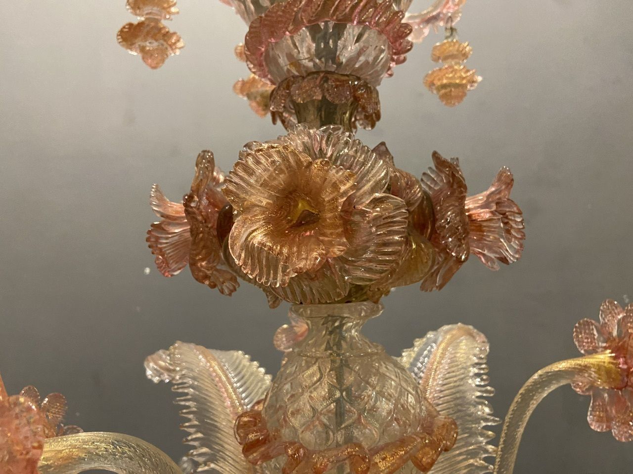 Large Pink Venetian Murano Glass Chandelier 1960’s photo 3500.0