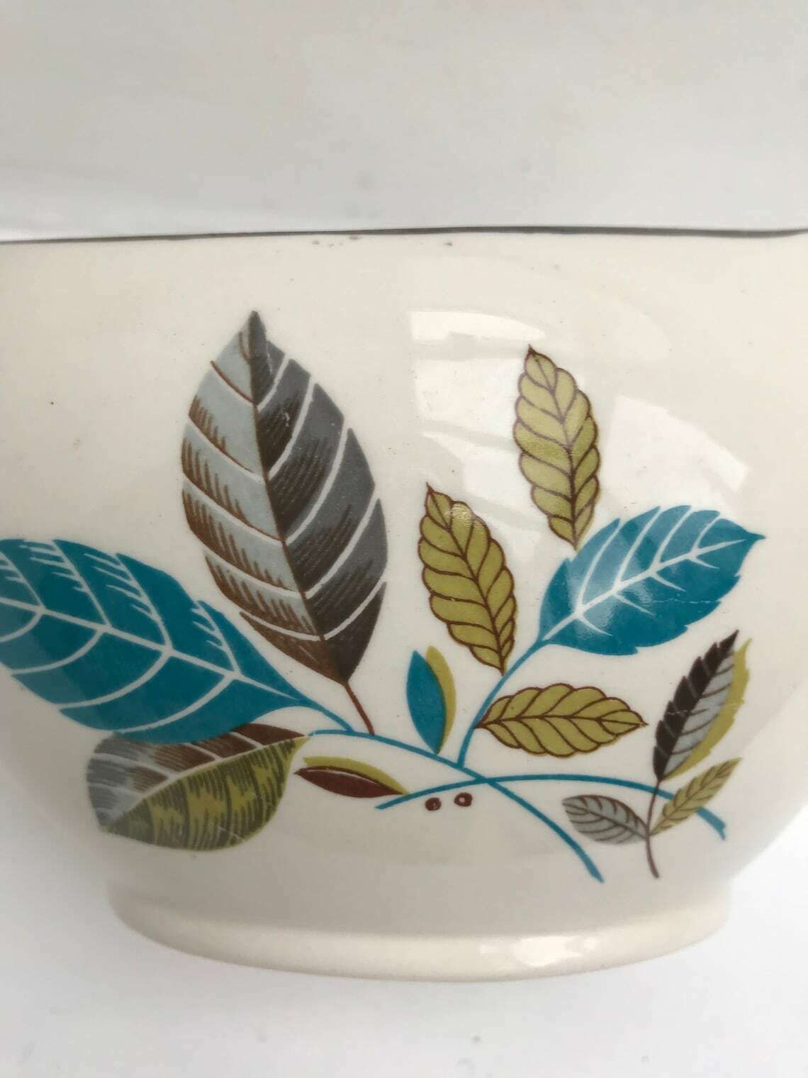 Gravy Boat Vintage Sauce Alfred Meakin England Gravy Boat Rarisime Wunsiedel English Porcelain Old White Wedding Gift Leaves Design photo for sale