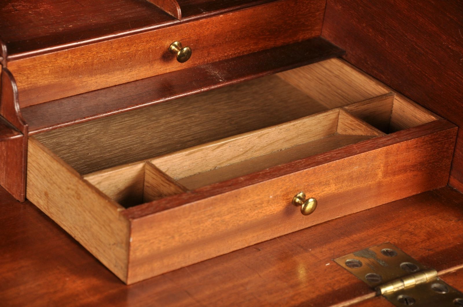 photo furniture Fine 18th Century Mahogany Secretaire Tallboy
