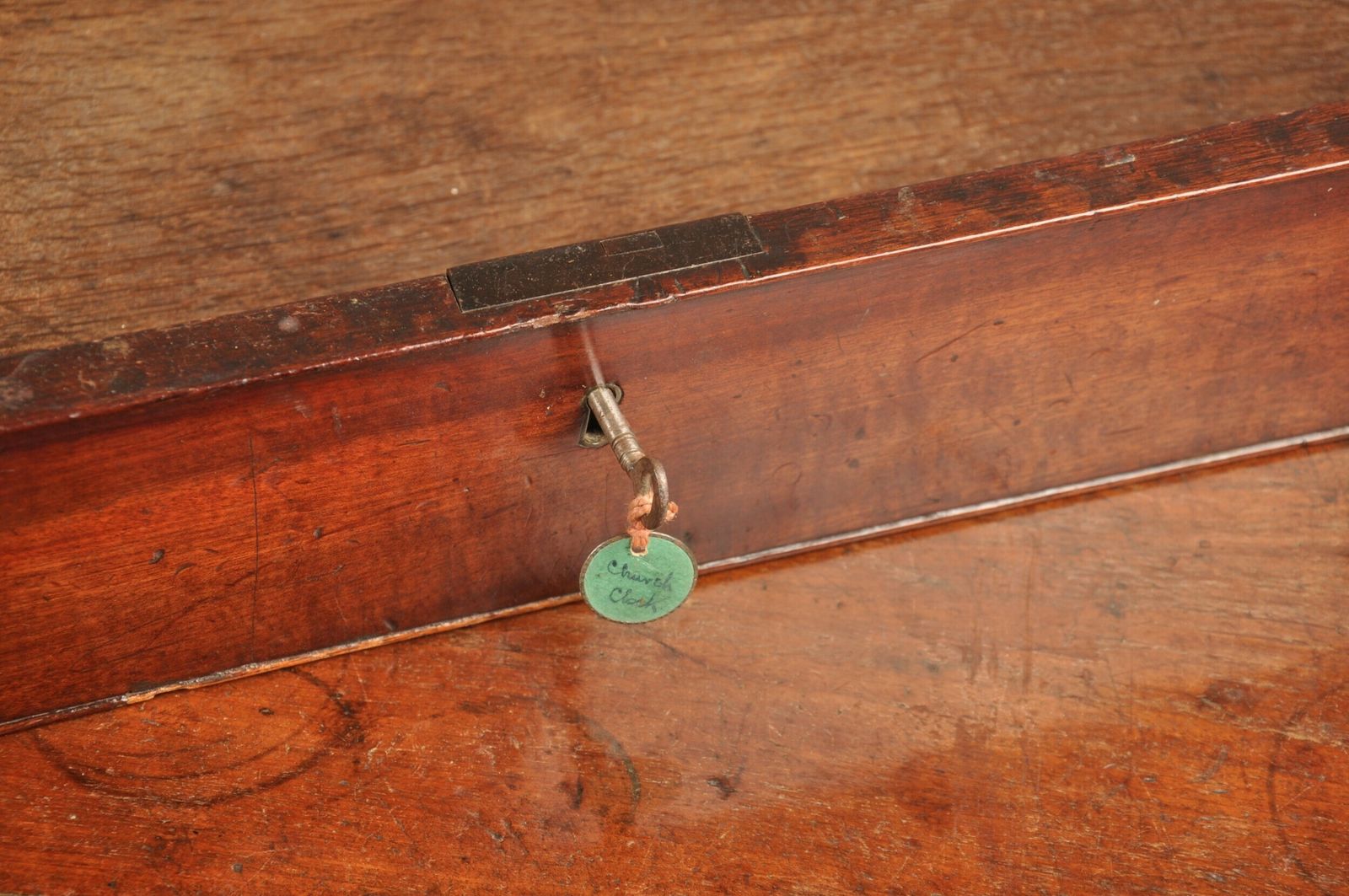 Small Mid 18th Century Mahogany Kneehole Desk photo buy