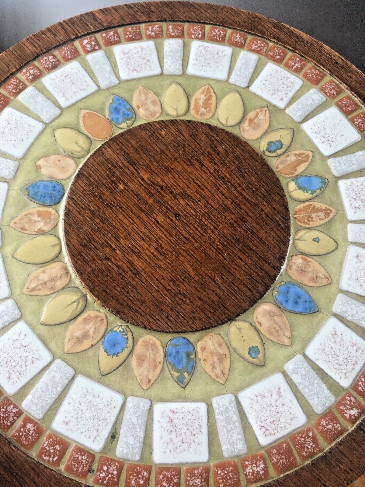Vintage Wood & Tile Scandi Mandala Mosaic Farmhouse Trivet Chopping Board 60's photo 50.0
