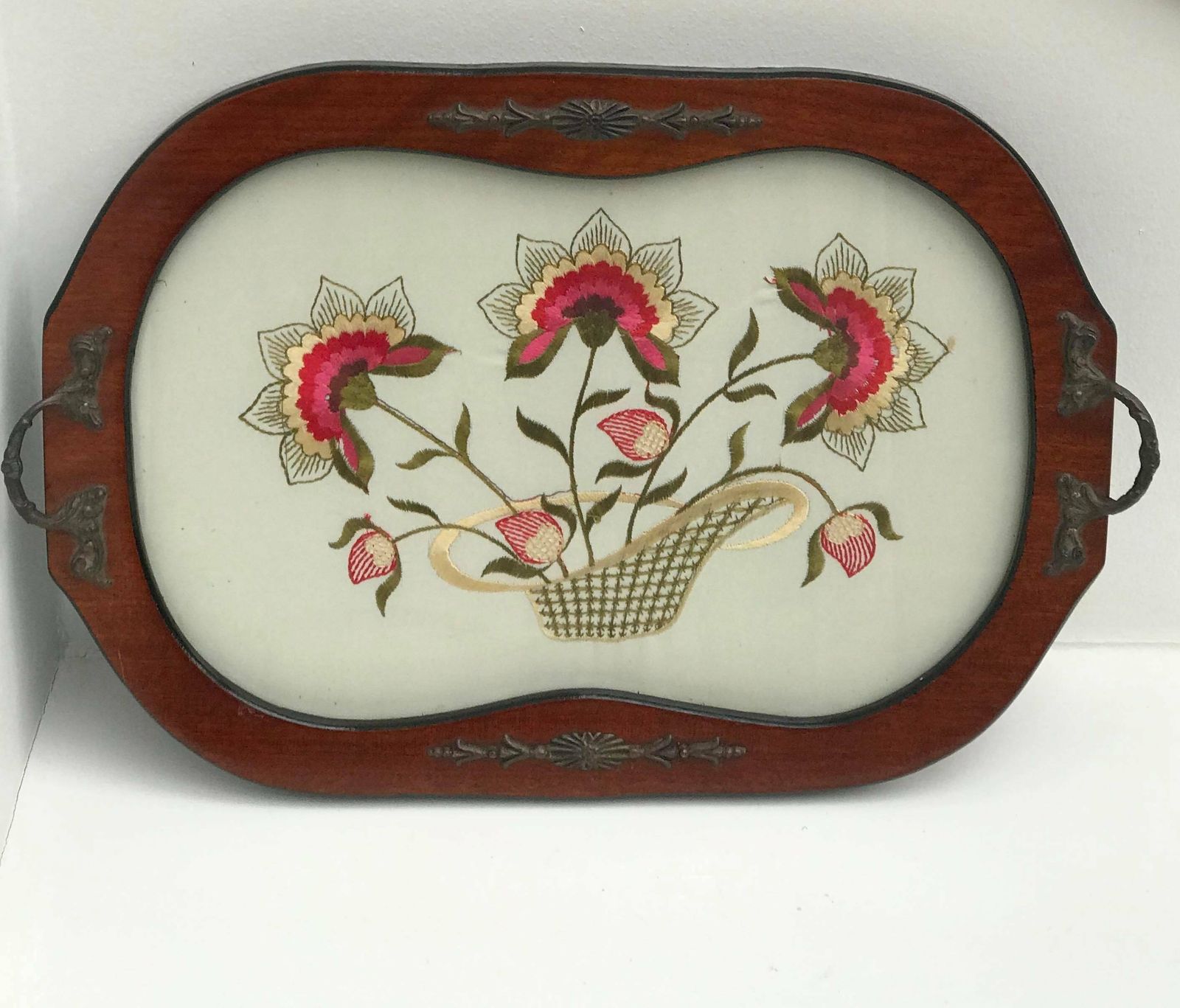 Antiek Dienblad Van Hout En Glas Met Geborduurd Interieur – Rechthoekig – Art Deco Bloemmotief – Twee Handgrepen – Cadeau photo 160.0