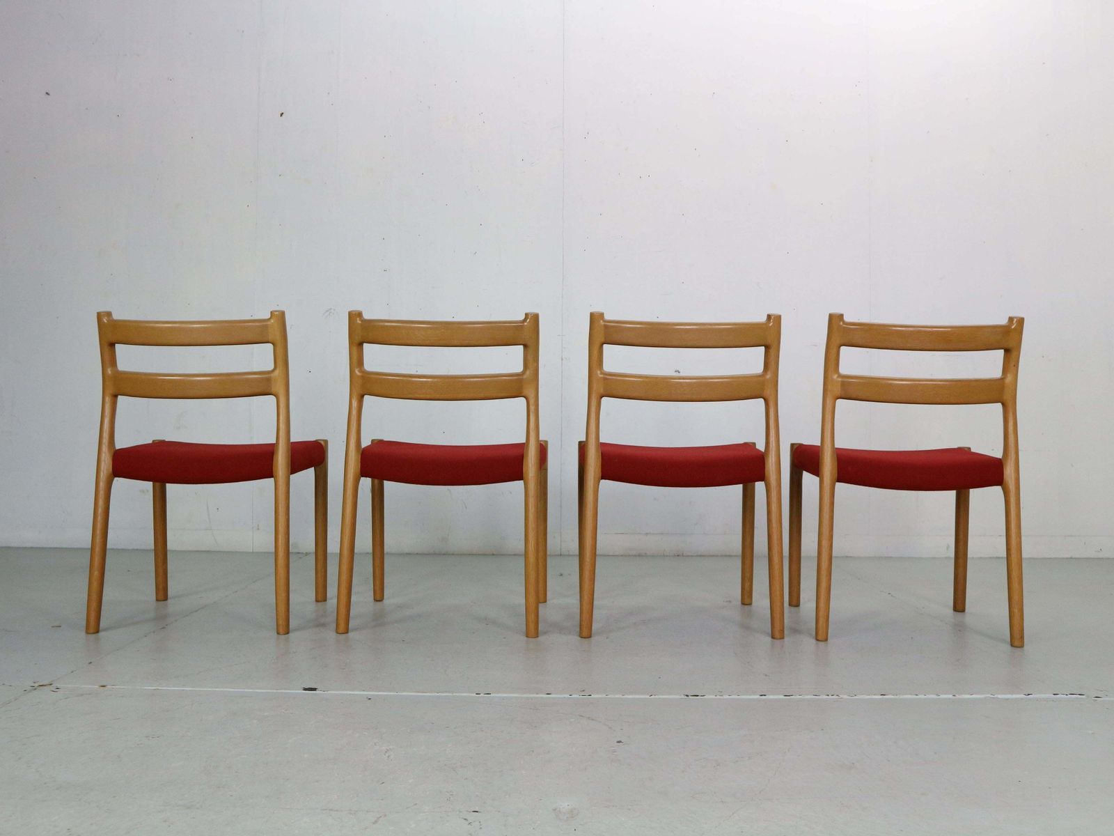 Niels Otto Moller Set Of 4 Dining Chairs Model 84 For Højbjerg Denmark 1970s photo buy