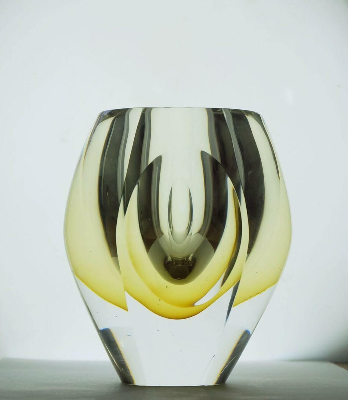 Ventana Vase Kosta Sweden Mona Morales Schildt