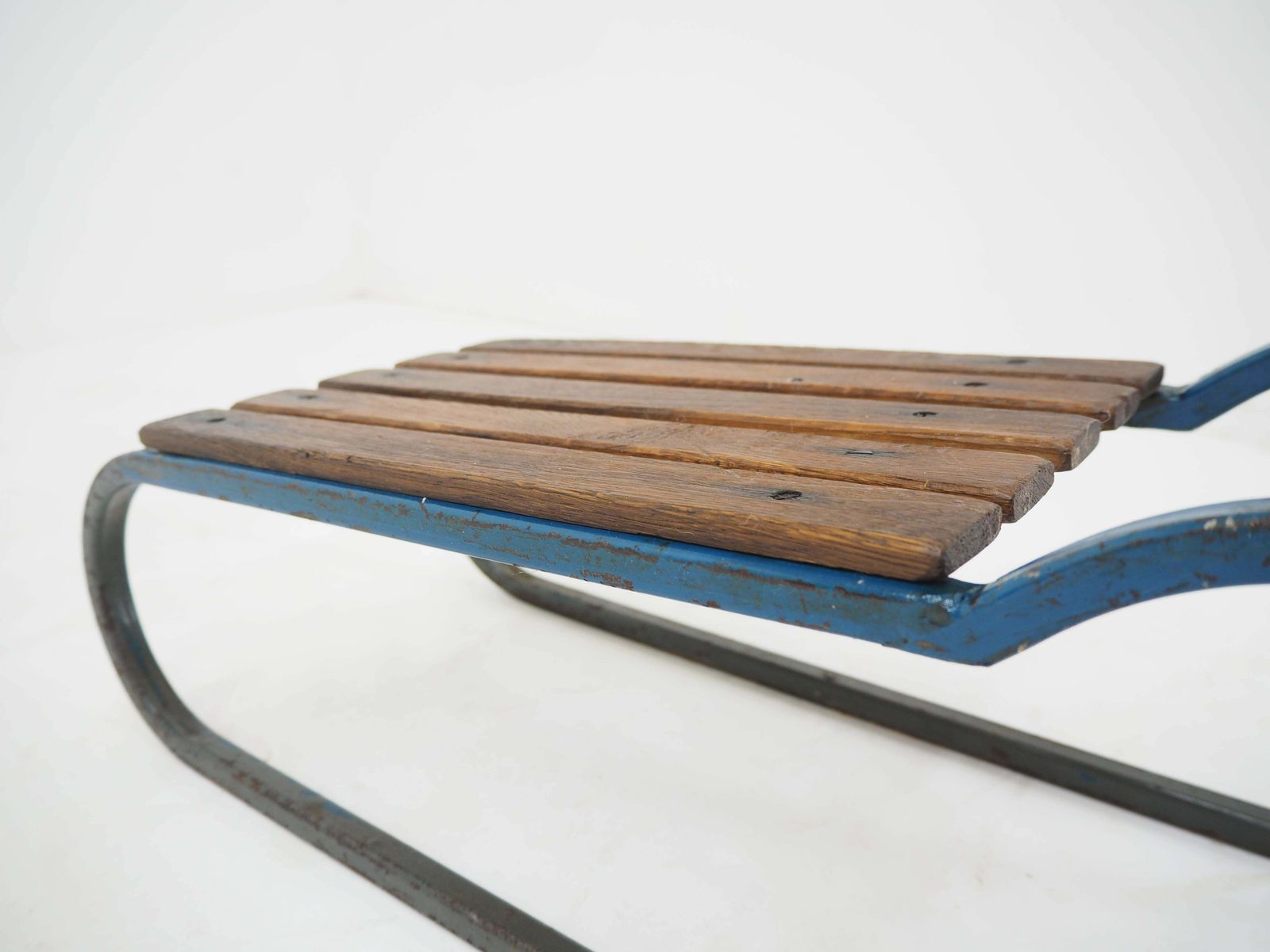 Woonaccessoires Stalen En Houten Kinderslee, Begin 20e Eeuw, Europa photo