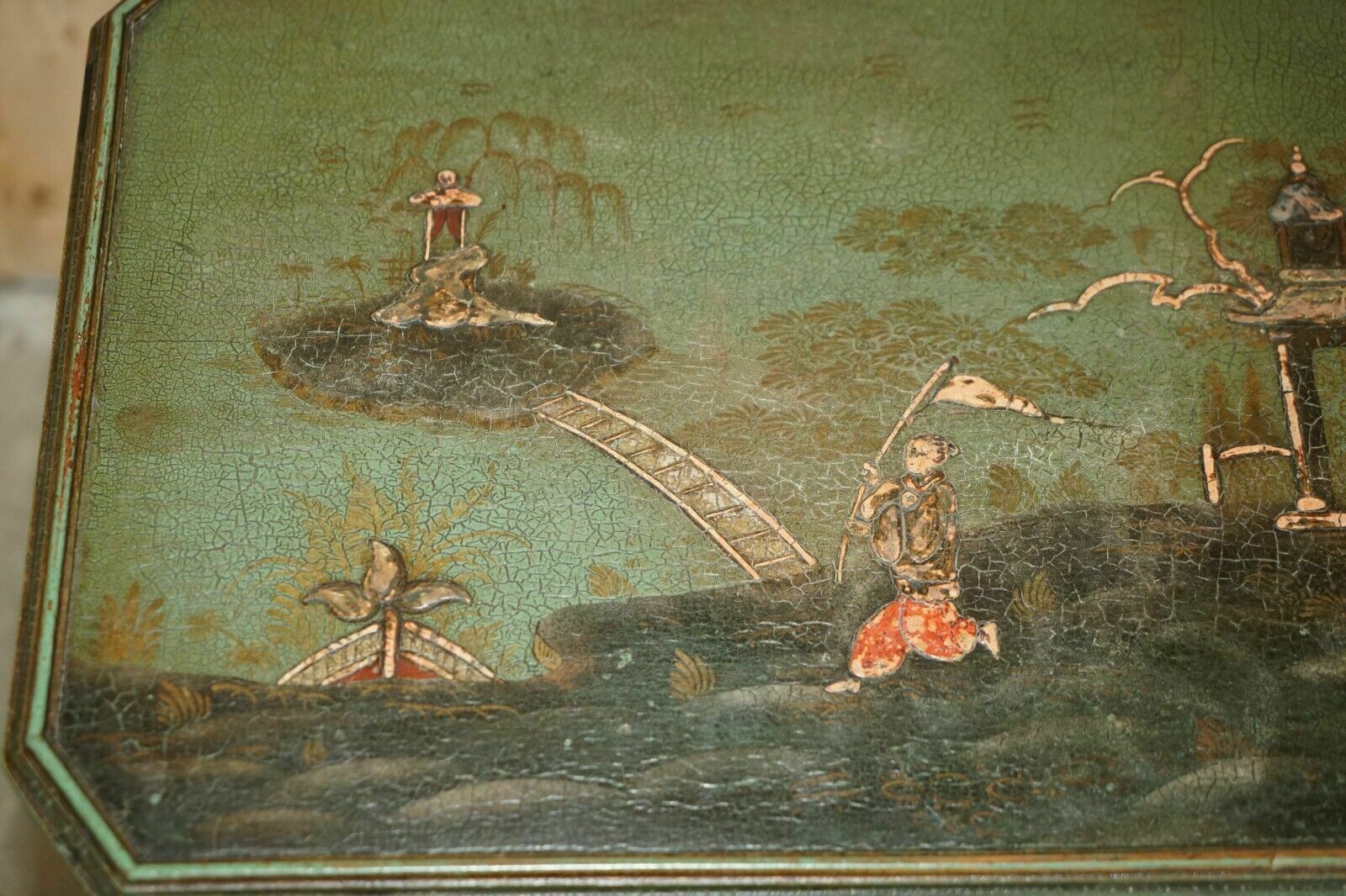 photo furniture Antique Victorian Chinese Chinoiserie Hand Painted Green Side End Wine Table