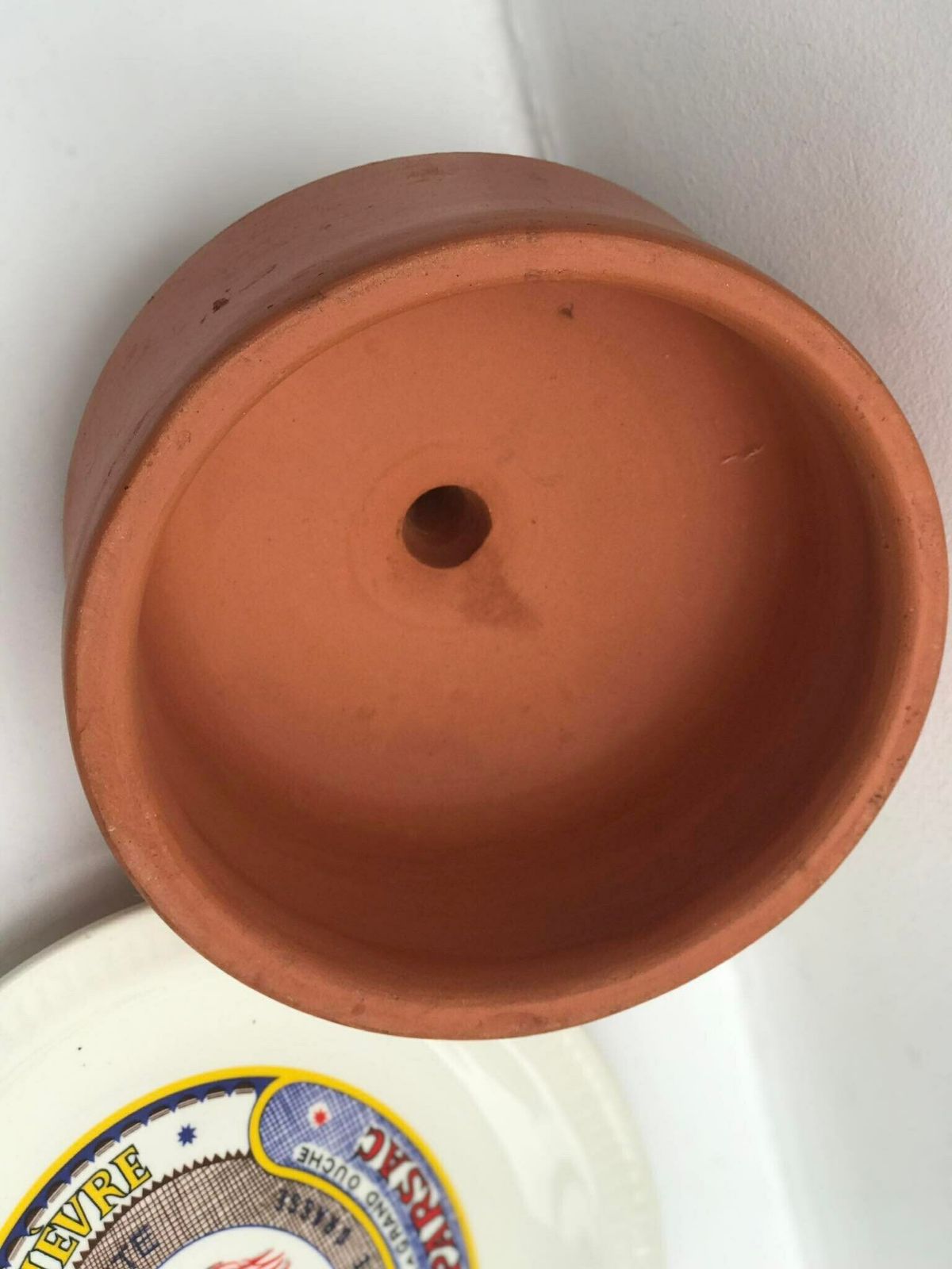 Handgemaakte Terracotta Kaasstolp/Cloche – Antiek Frans Keukenobject – Botervloot – Kaasschaal Van Saint Amand France – Geschikt Voor Kaas, Taart En Gebak photo vintage