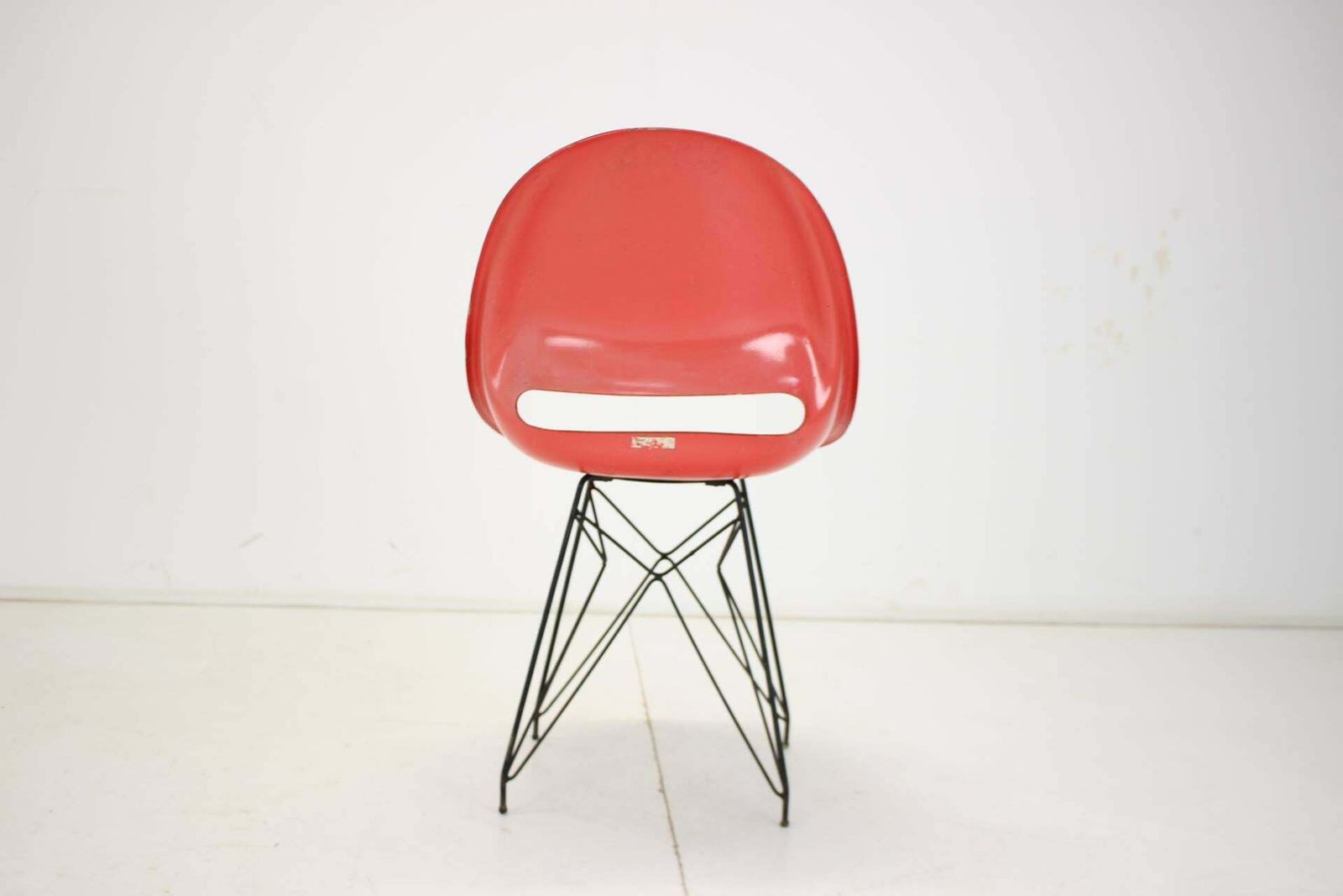 Midcentury Red Design Fibreglass Dining Chairs By M.Navratil 1960s photo vintage