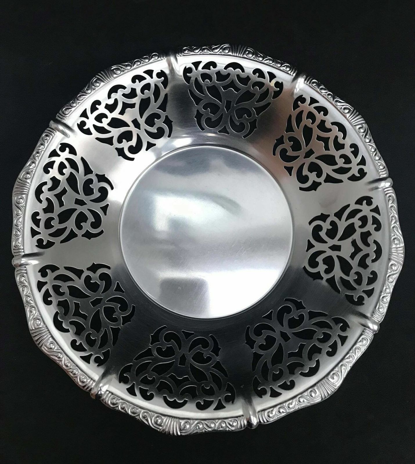 Alessi Alfra Fruit Bowl Centerpiece Bread Serving Vintage Stainless Steel, Black Plastic Ball Feet Mid Century 1960s Christmas Gift For Mum photo vinterior