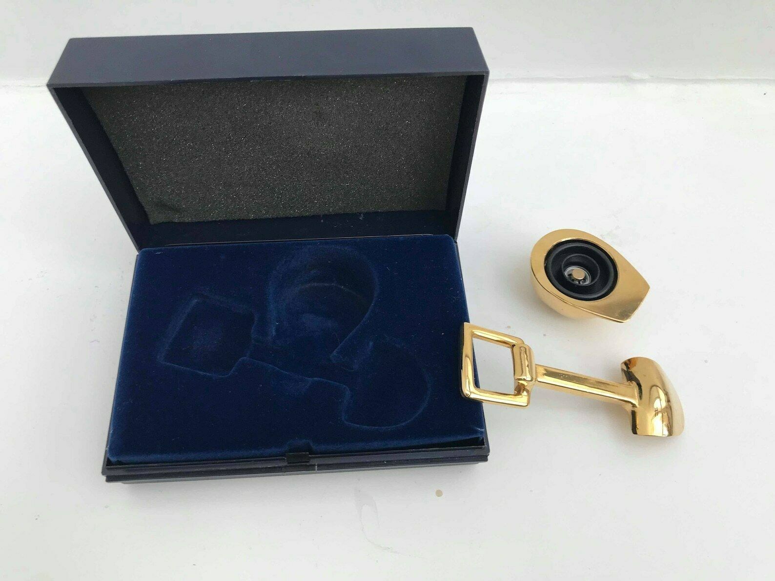 photo furniture Golden Bar Set Bottle Opener Bottle Stopper Gift Graduation Architect Gift Builder Shovel Helmet Shape Business Gift Made In Norway Boxed